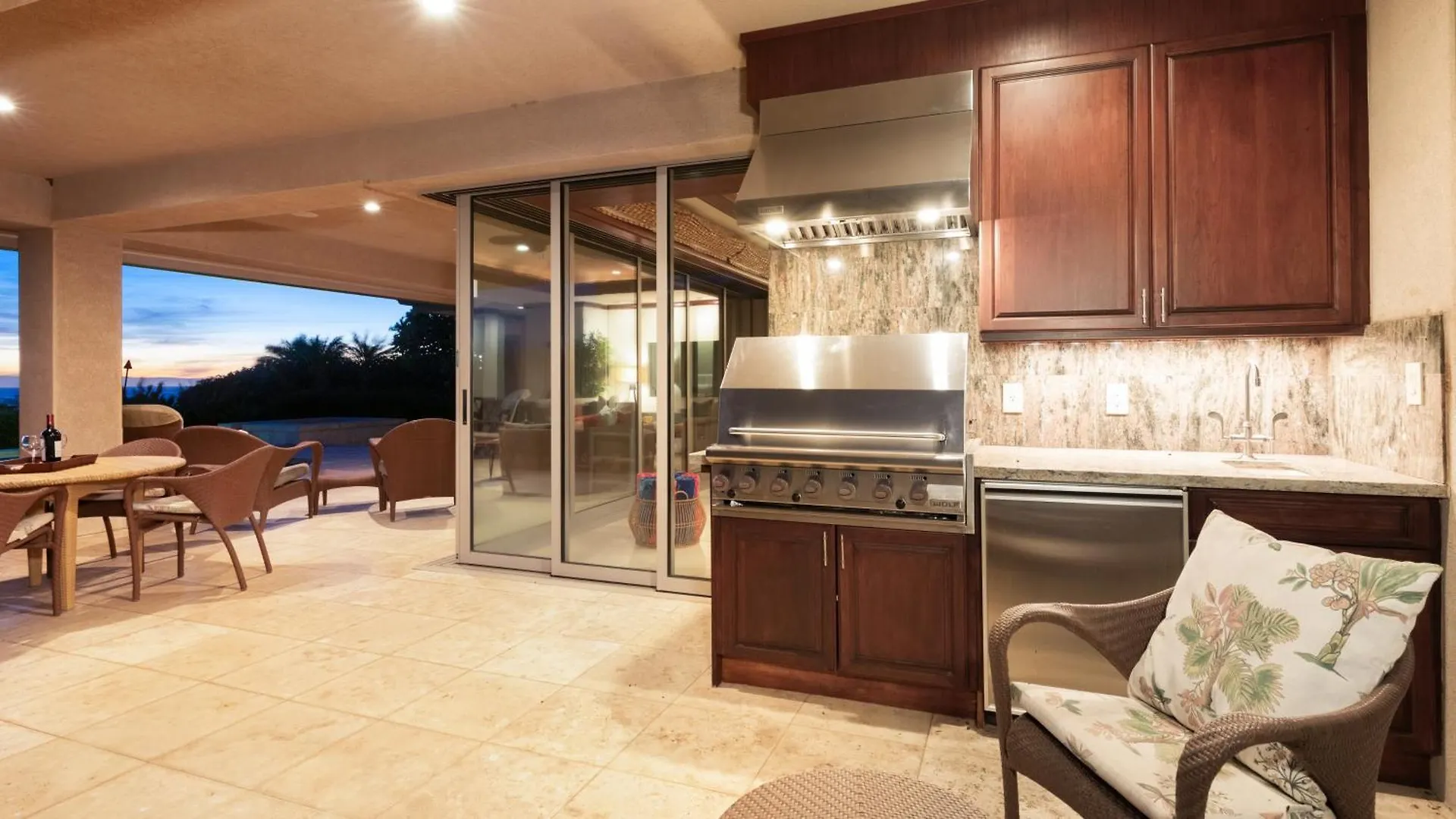Ikena Nani Exquisite Mauna Kea Home With Heated Pool And Ocean Views Waimea  Semesterbostad